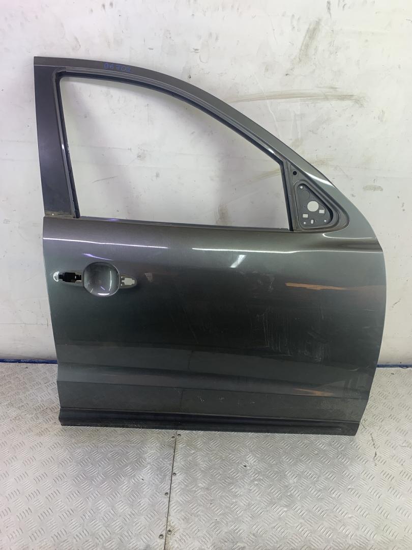 дверь передняя правая Hyundai Santa Fe 2 поколение (CM) 2007, 2.2 л., D4EB, дизель, АКПП, серый, внедорожник 5 дв., полный привод - фото №1