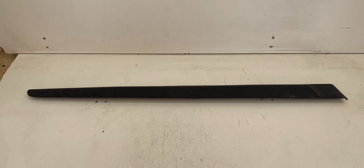 молдинг двери задней правой Renault Laguna 2 поколение (2001 - 2005), 8200036023 - фото №1