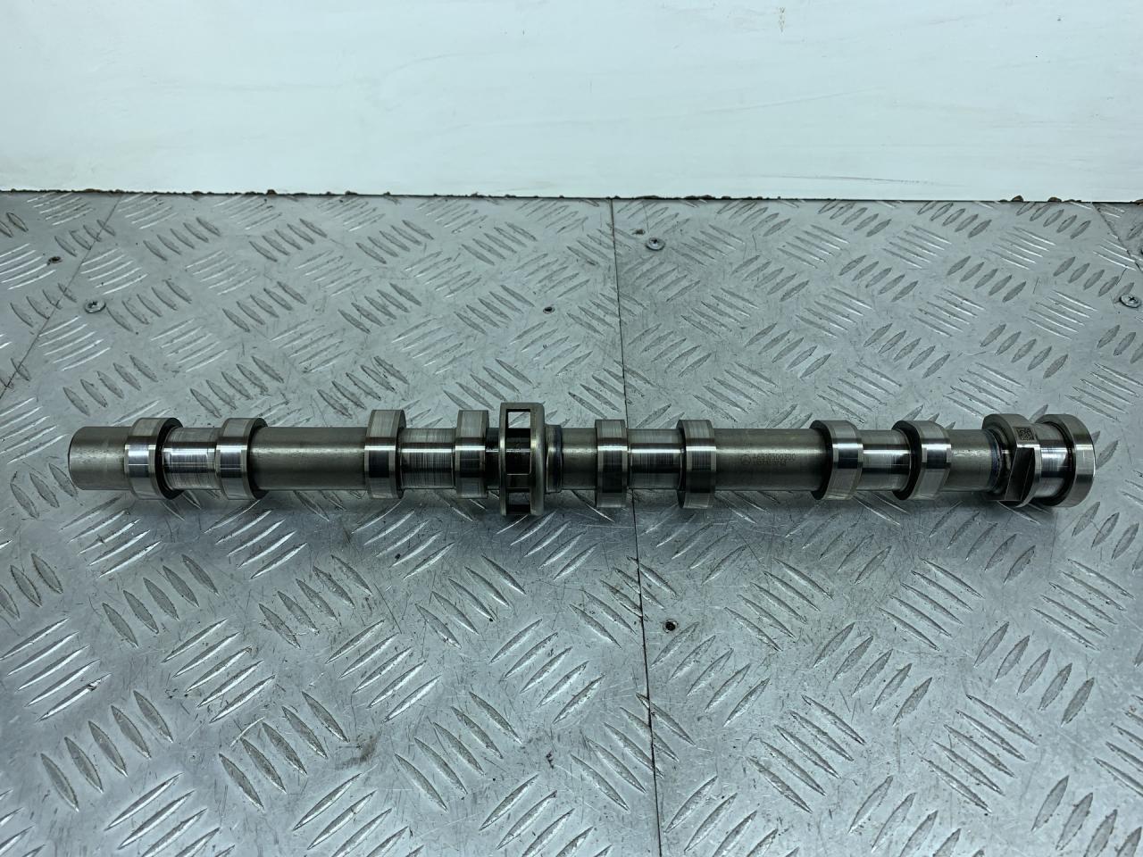 распредвал Mercedes-Benz Sprinter 2 поколение (W906) (2006 - 2014), 2.1 л., OM 651.955, дизель, МКПП, зеленый, задний привод, 13073011742, A6510500300 - фото №1