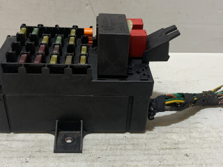 блок предохранителей Lancia Thesis 1 поколение 2005, 2.4 л., 841 D.000, бензин, МКПП, темно-синий, седан, передний привод