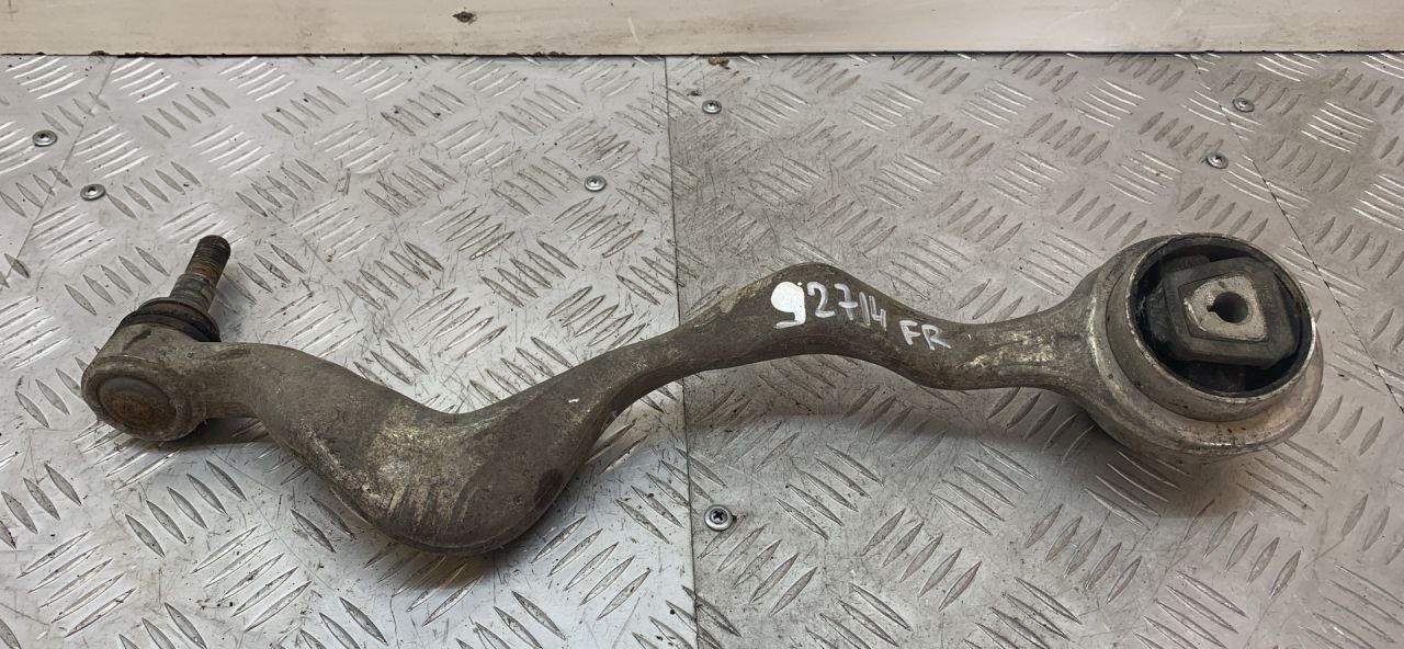 рычаг передний правый BMW 1 серия E81/E82/E87/E88 2006, 1.6 л., N45 B16 A, бензин, МКПП, хетчбэк 5 дв., задний привод - фото №1