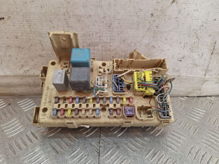 блок предохранителей Toyota Corolla Verso 2 поколение AR10 (2004 - 2007), 04020910405102, 892210F020