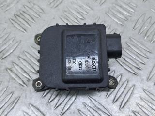 моторчик заслонки печки Volkswagen Passat B5 1998, 1.8 л., ARG, бензин, МКПП, серебро, универсал, передний привод, 8D1820511B, 0132801149