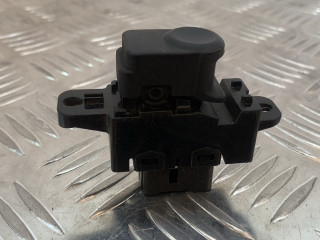 кнопка стеклоподъемника двери задней правой Hyundai Solaris 1 поколение [рестайлинг] (2014 - 2017)