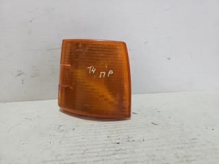 поворотник правый Volkswagen Transporter T4 1995, 701953050