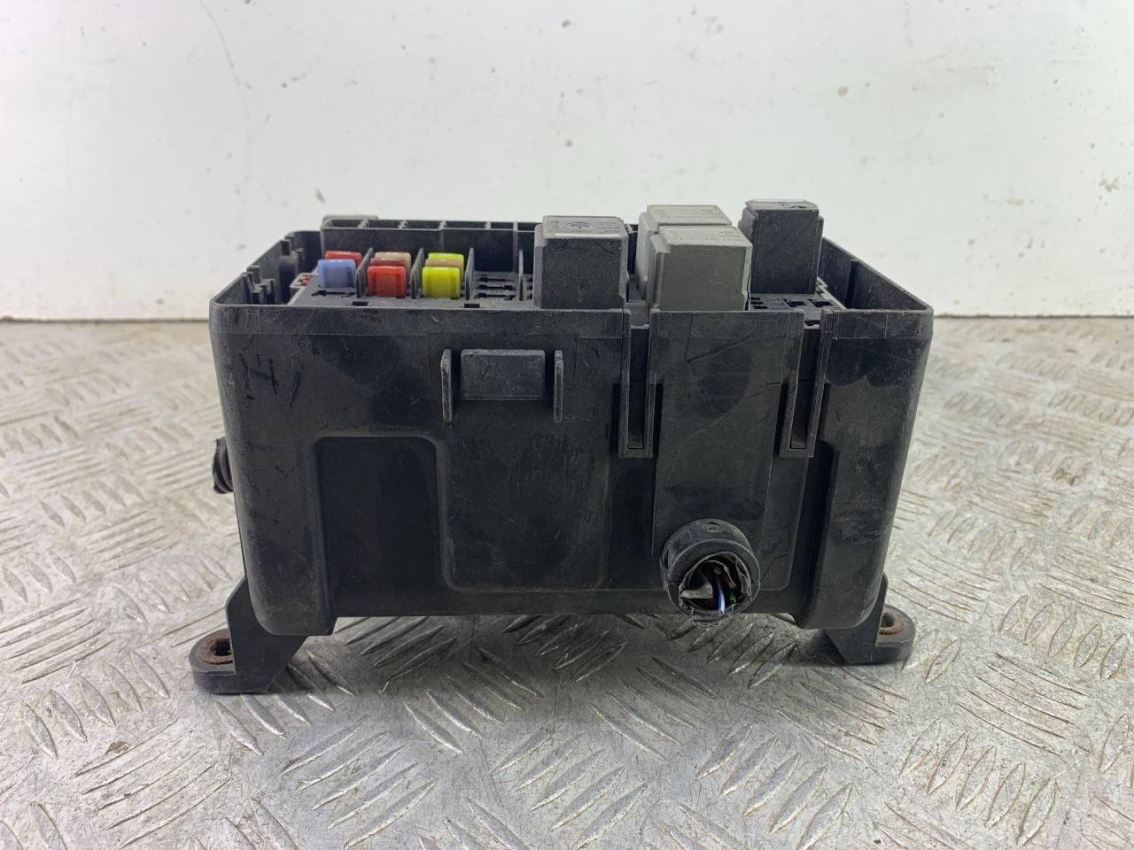 блок предохранителей Ford Transit 7 поколение (2006 - 2013), 6C1T14A067AA - фото №1