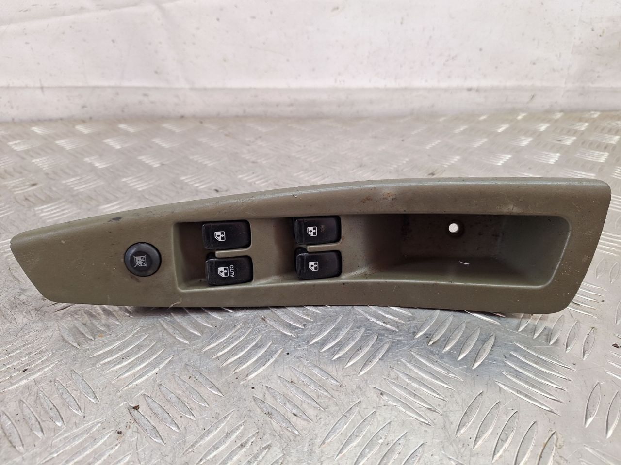 блок управления стеклоподъемниками Chevrolet Nubira 1 поколение 2007, 2.0 л., Z 20 DM, дизель, МКПП, универсал, передний привод - фото №1