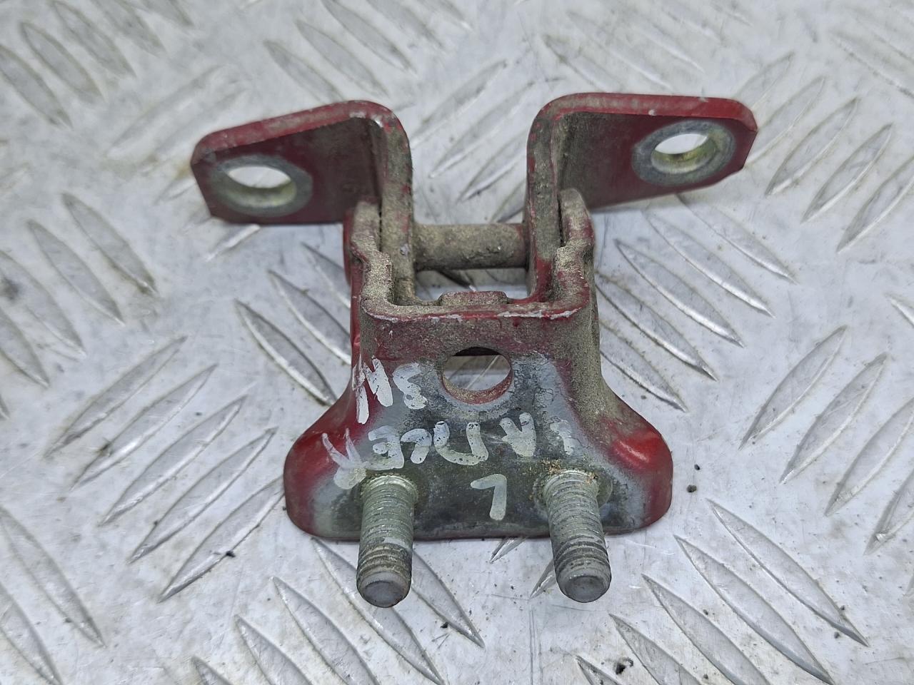 петля двери Mitsubishi Lancer 10 поколение (2007 - 2010) - фото №1