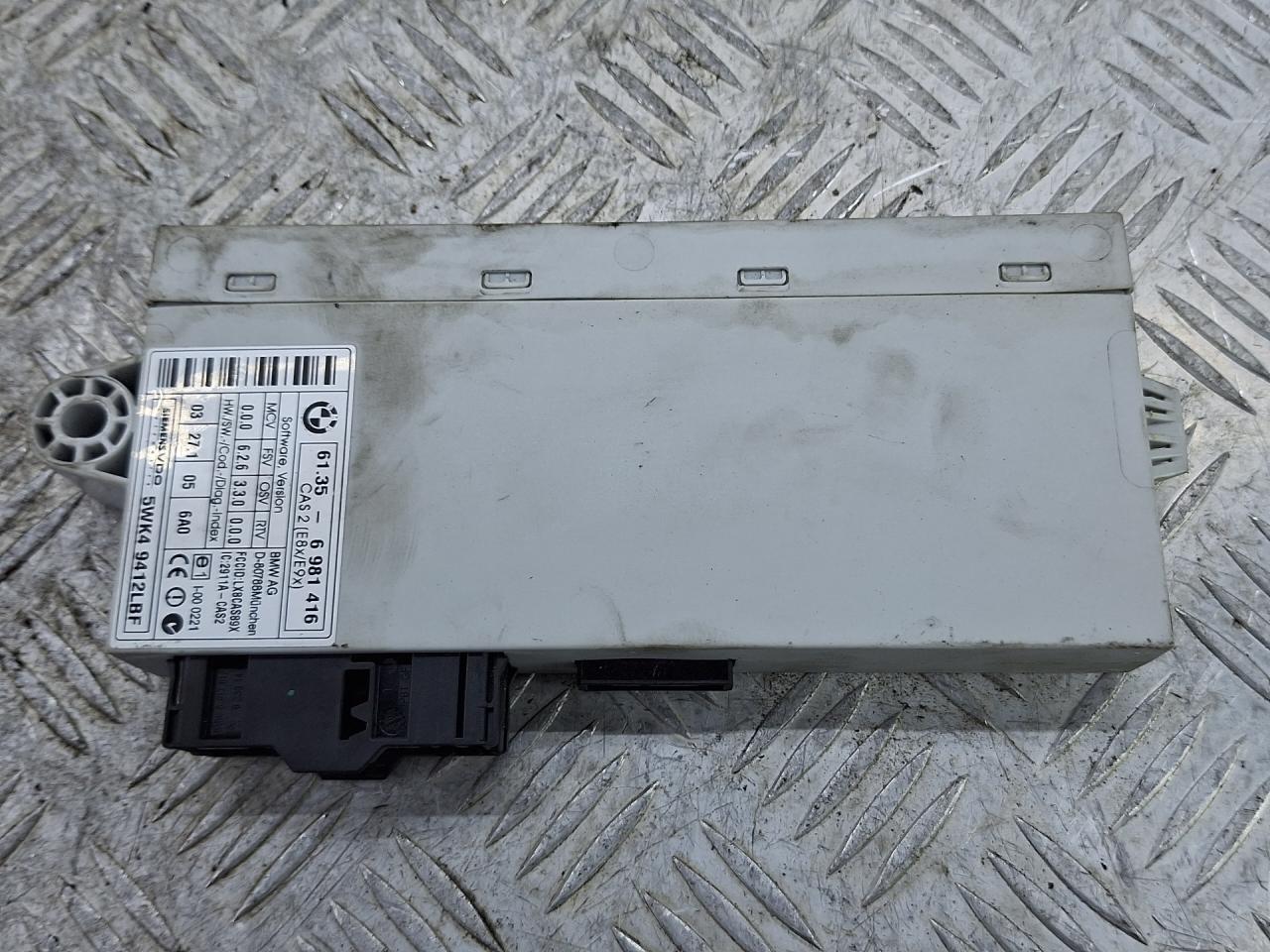 блок комфорта BMW 3 серия E90/E91/E92/E93 2005, 2.5 л., N52 B25 AF, бензин, МКПП, серый, седан, задний привод, 61356981416 - фото №1