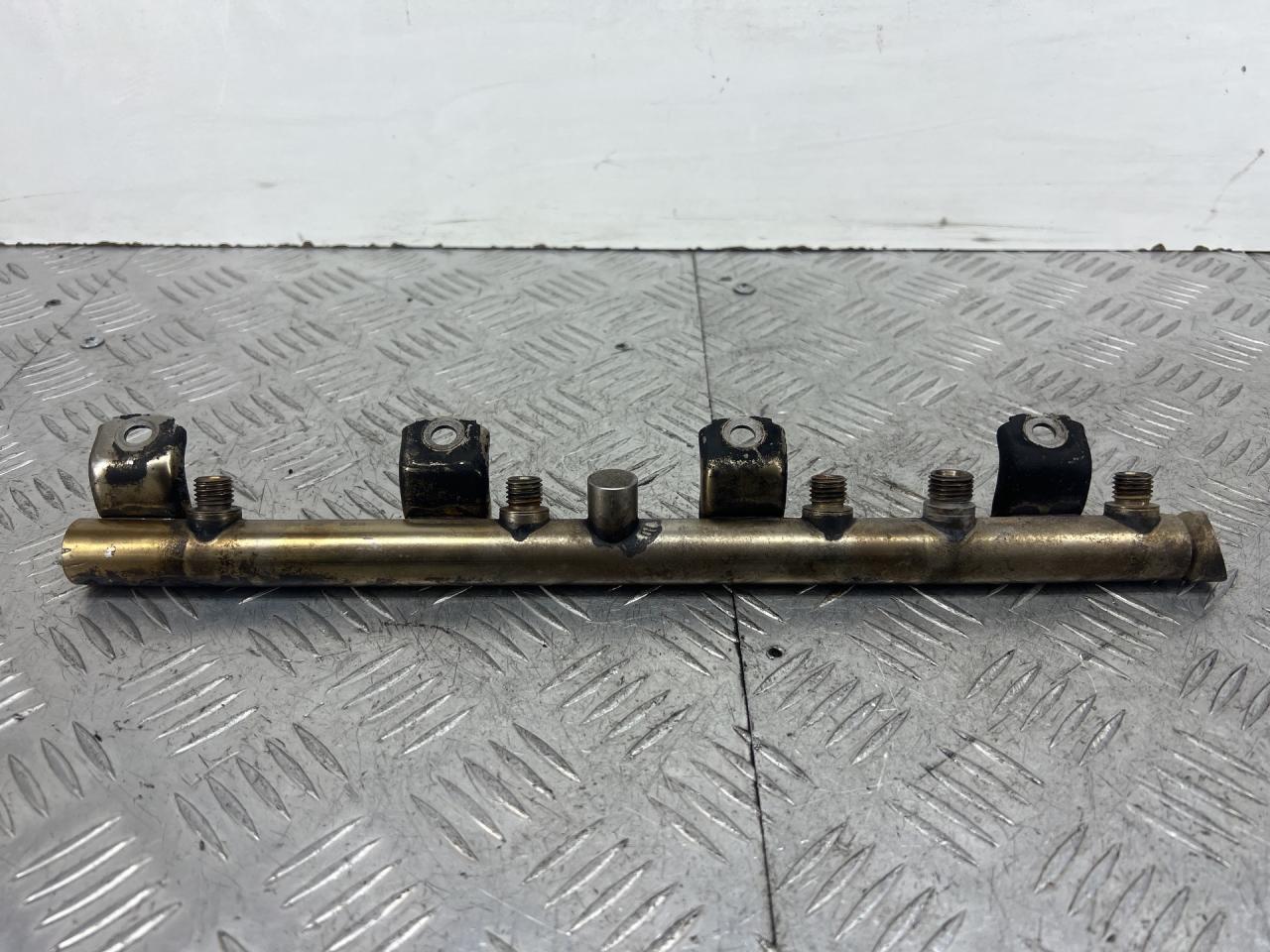 топливная рампа BMW X6 E71/E72 E71 (2007 - 2012), 4.4 л., N63 B44 A, бензин, АКПП, внедорожник 5 дв., полный привод, 1353754759907, 7547599 - фото №1