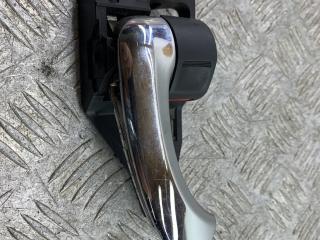 ручка внутренняя передняя левая Toyota RAV4 1 поколение (XA10) (1994 - 1998)