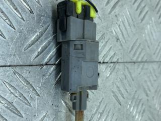 Датчик педали тормоза (лягушка) Mazda 626 GF (1997 - 1999), GA2C6649Y