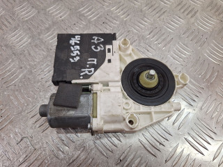 моторчик стеклоподъемника передний правый Audi A3 8P [2-й рестайлинг] 2009, 1.9 л., BLS, дизель, МКПП, голубой, хетчбэк 3 дв., передний привод, 8P0959802K