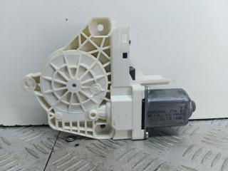 моторчик стеклоподъемника задний левый Audi Q5 8R [рестайлинг] 2015, 3.0 л., CTBA, дизель, АКПП, внедорожник 5 дв., полный привод, 8K0959811A