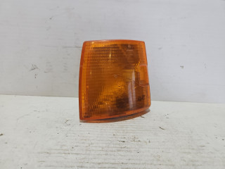 поворотник левый Volkswagen Transporter T4 1995, 701953049