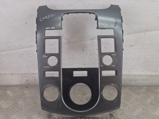 рамка под магнитолу Kia Cerato 2 поколение (2009 - 2013), 84740-1M000