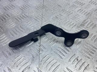 кронштейн двигателя Skoda Yeti 1 поколение 2013, 2.0 л., CFHF, дизель, 6МКПП, серый, универсал, полный привод