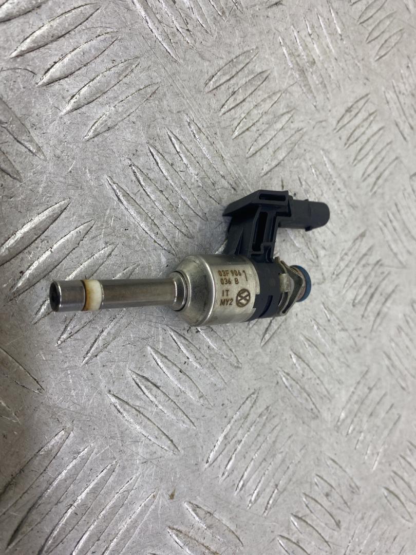 форсунка Skoda Yeti 1 поколение (2009 - 2014), бензин, МКПП, коричневый, IHP3082, 02035P, 03F906036B - фото №1