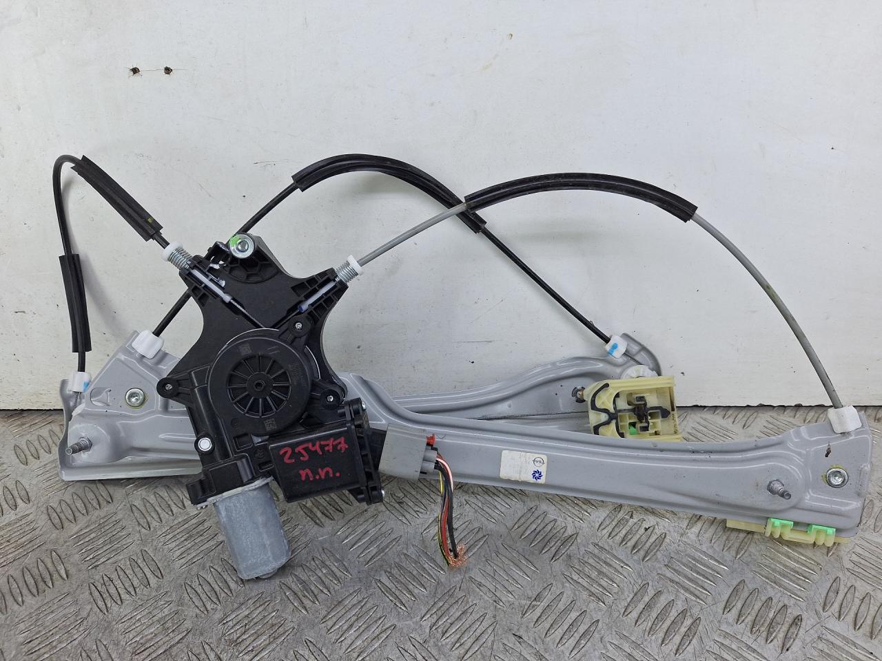 стеклоподъемник передний правый Opel Insignia 2 поколение (B) 2018, 2.0 л., дизель, АКПП, белый, хетчбэк 5 дв., полный привод, SD218510 - фото №1