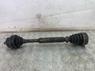 полуось передняя левая (приводной вал, ШРУС) Volkswagen Passat B5 1998, 1.6 л., AHL, бензин, МКПП, красный, седан, передний привод
