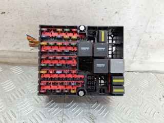 блок предохранителей Ford Fiesta 5 поколение 2004, 1.3 л., BAJA, бензин, МКПП, хетчбэк 3 дв., 2S5T14401KDA