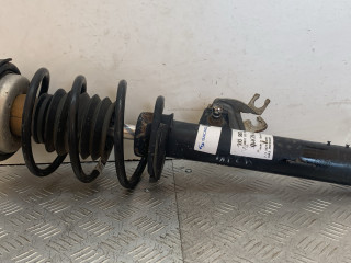 стойка передняя правая BMW 1 серия E81/E82/E87/E88 2006, 1.6 л., N45 B16 A, бензин, МКПП, хетчбэк 5 дв., задний привод