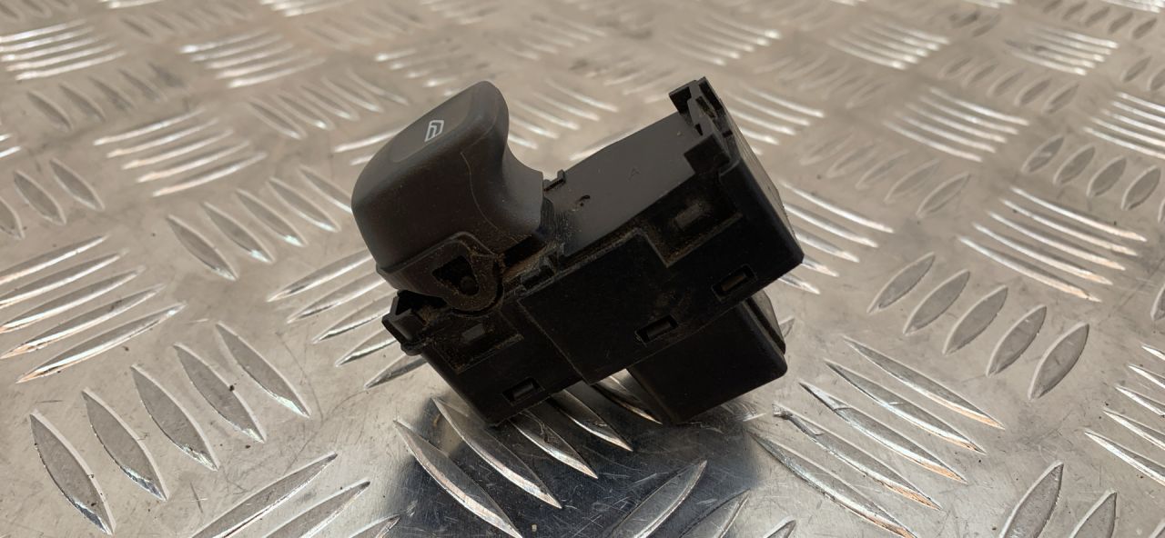 кнопка стеклоподъемника двери задней левой Volvo V70 2 поколение 2004, 9472275 - фото №1