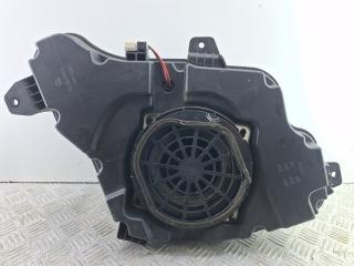 сабвуфер Hyundai Grand Santa Fe 1 поколение 2015, 2.2 л., D4HB, дизель, АКПП, внедорожник 5 дв., полный привод, 96380-B8100