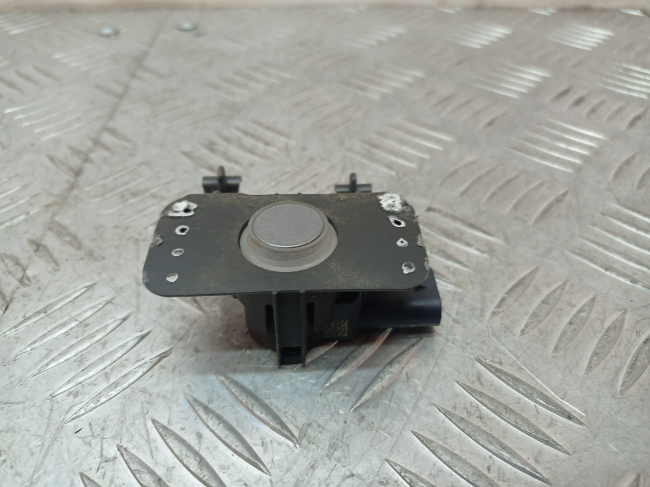 парктроник передний Mercedes-Benz C-Класс W204/S204 2007, 1.8 л., M 271.950, бензин, АКПП, серебро, седан, задний привод, A2215420417 - фото №1