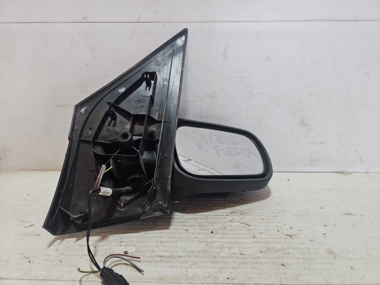 зеркало наружное правое Ford Fiesta 5 поколение 2004, 1.4 л., бензин, МКПП, хетчбэк 5 дв., передний привод - фото №1