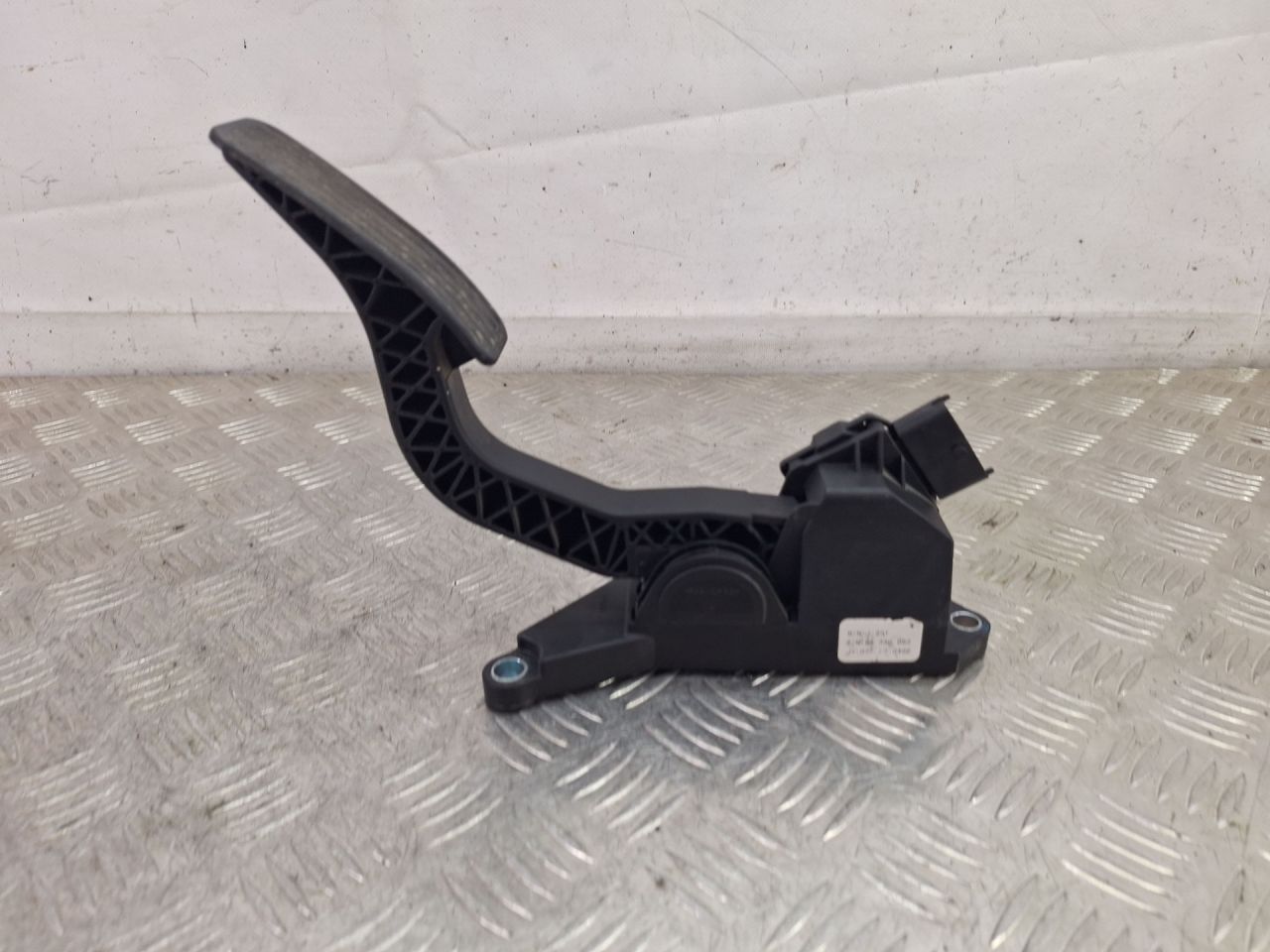 педаль Chevrolet Nubira 1 поколение 2007, 2.0 л., Z 20 DM, дизель, МКПП, универсал, передний привод, 96436052 - фото №1