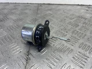 моторчик заслонки печки Ford Mondeo 1 поколение 1994, 1.8 л., бензин, МКПП, черный, хетчбэк 5 дв., передний привод