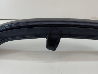 ресничка (ус) правой фары Opel Corsa C (2000 - 2003), 90580652