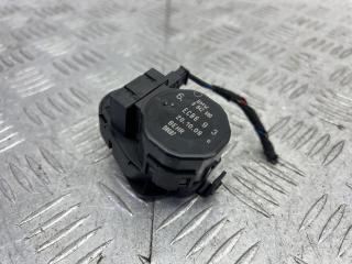 моторчик заслонки печки BMW 5 серия E60/E61 [рестайлинг] E60 (2007 - 2010), 2.5 л., N53 B25 A, бензин, АКПП, белый, седан, задний привод, 6942990