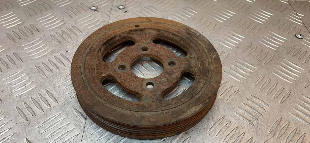 шкив коленвала Opel Antara 1 поколение 2006, 2.0 л., Z 20 DMH, дизель, 5МКПП, серебро, внедорожник 5 дв., полный привод - фото №1