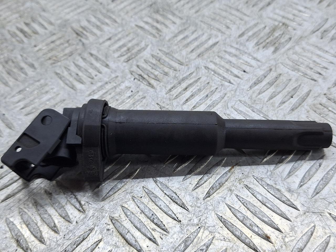 катушка зажигания BMW 3 серия E90/E91/E92/E93 2005, 2.5 л., N52 B25 AF, бензин, МКПП, серый, седан, задний привод, 1437986 - фото №1