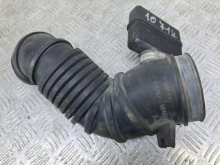 патрубок воздушного фильтра Mitsubishi Carisma 1 поколение [рестайлинг] 2003, 1.6 л., 4G92 (DOHC 16V), бензин, МКПП, серебро, хетчбэк 5 дв., передний привод