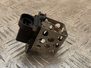 блок управления вентилятором (реле) Renault Scenic 1 поколение (1996 - 1999), 8200045082