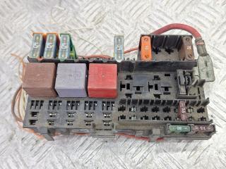 блок реле Renault Laguna 1 поколение [рестайлинг] 2000, 1.6 л., бензин, МКПП, серебро, хетчбэк 5 дв., передний привод