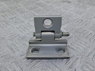 петля двери Volvo V70 2 поколение 2001, 2.4 л., B 5244 T3, бензин, АКПП, серебро, универсал, полный привод