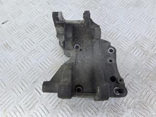 кронштейн генератора Citroen Xsara Picasso 1 поколение [рестайлинг] 2009, 1.6 л., NFU (TU5JP4), бензин, МКПП, кофейный, минивэн, передний привод