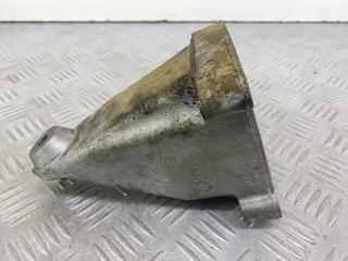 кронштейн двигателя Mercedes-Benz C-Класс W203/S203/CL203 W203.046 2003, 1.8 л., M 271.946, бензин, АКПП, серебро, седан, задний привод, A2712230804