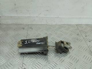 ограничитель открывания двери Mercedes-Benz E-Класс W210/S210 [рестайлинг] 2002, 2.0 л., M 111.957, бензин, МКПП, черный, универсал, передний привод