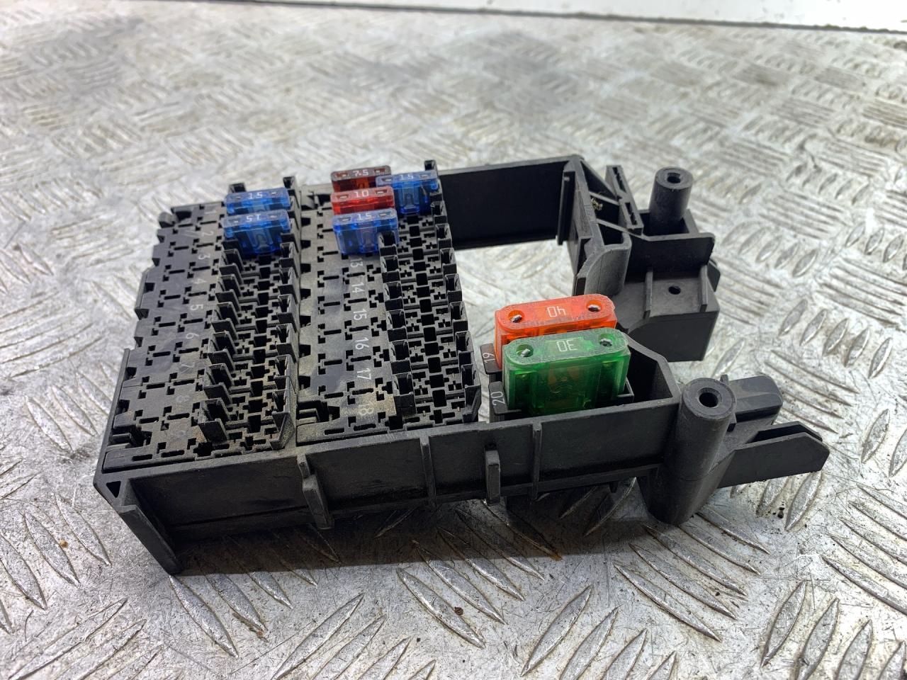 блок предохранителей Mercedes-Benz E-Класс W210/S210 (1995 - 1999), 2105453440, 0015458401 - фото №1