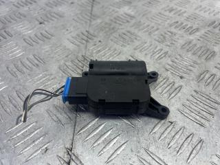 моторчик заслонки печки Audi A4 B7 2006, 2.0 л., BRD, дизель, МКПП, серый, универсал, полный привод, 0132801303