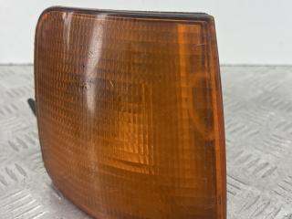 поворотник правый Volkswagen Passat B3 (1988 - 1997), 357953050