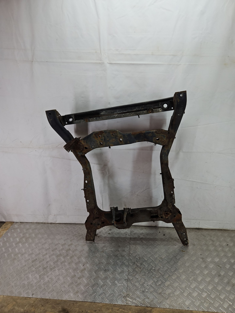 балка подвески передняя (подрамник) Chevrolet Alero 1 поколение 2000, 2.4 л., бензин, АКПП, красный, седан, передний привод - фото №1