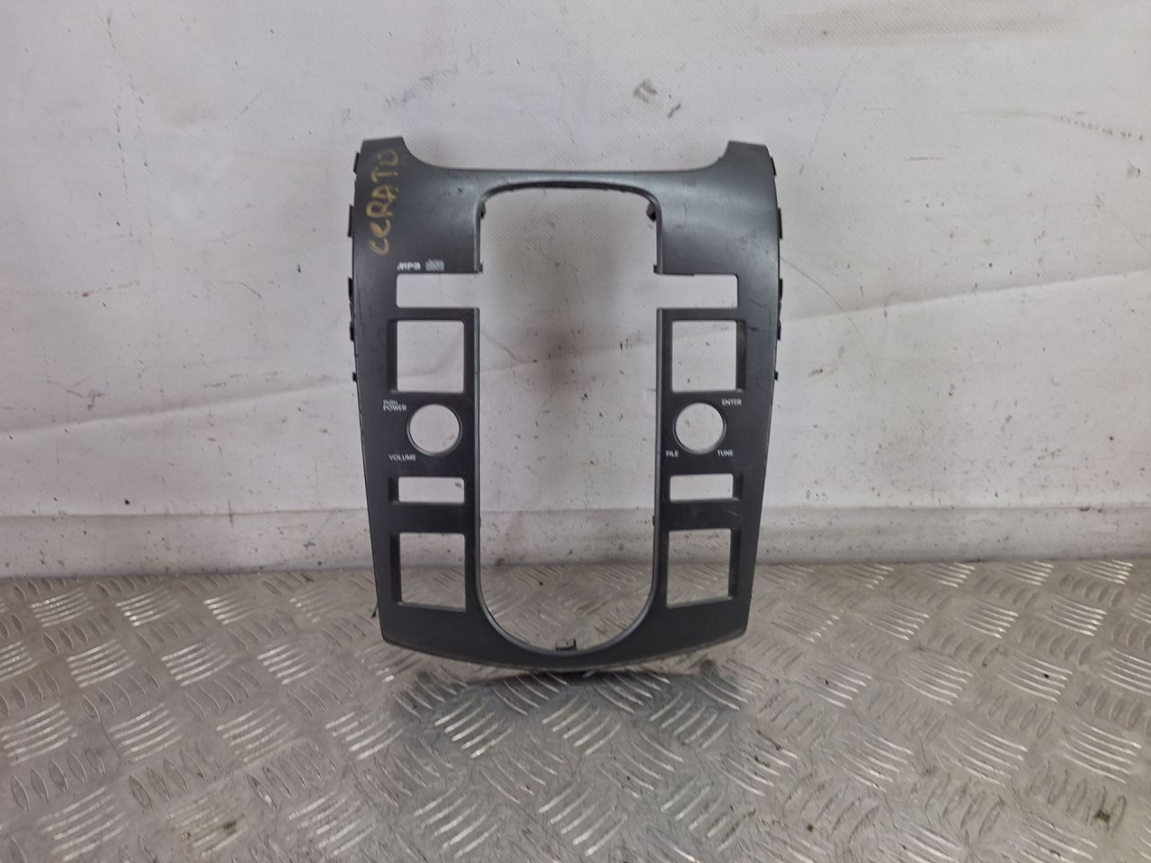 рамка под магнитолу Kia Cerato 2 поколение (2009 - 2013) - фото №1