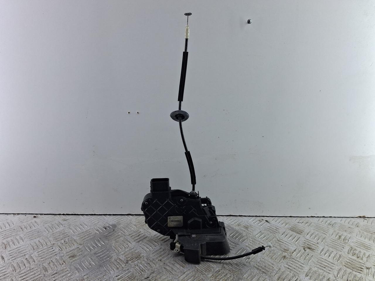 замок двери задней левой Land Rover Discovery 3 поколение L319 2007, 2.7 л., 276DT, дизель, АКПП, серый, внедорожник 5 дв., полный привод, FQM500370 - фото №1