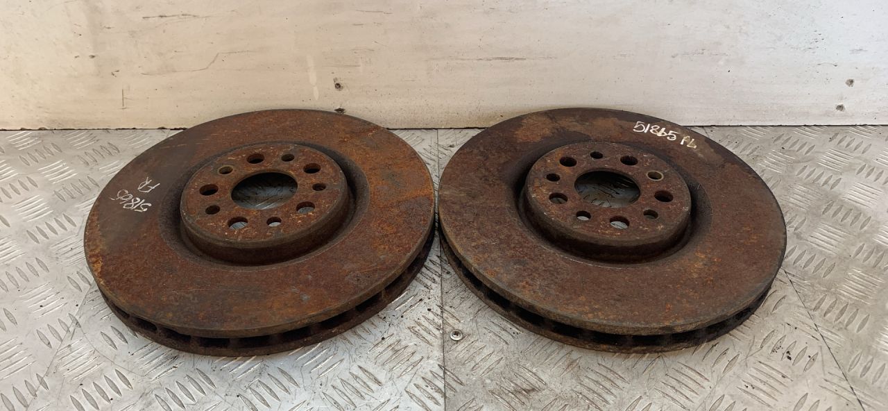 диск тормозной передний Fiat Ulysse 2 поколение 2003, 3.0 л., XFW, бензин, АКПП, серебро, минивэн, передний привод - фото №1